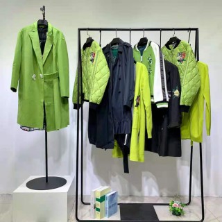 广州华景国际品牌折扣女装 艾托奥简约大气典雅 货源批发走份