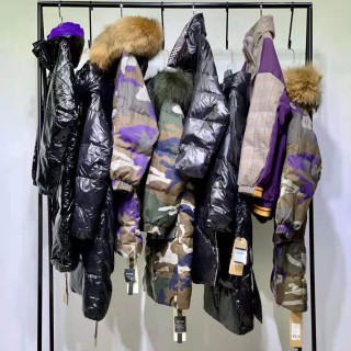 广州华景国际品牌折扣女装青年潮牌诗梦缘冬季保暖上衣加厚连帽外