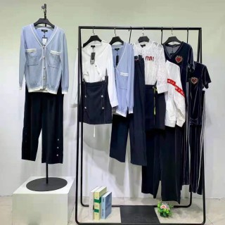 广州华景国际品牌折扣女装 薇娅春修身显瘦时尚 畅销批发走份