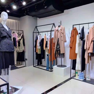 广州华景国际品牌折扣女装 优雅休闲高端华丹尼 厂家货源批发