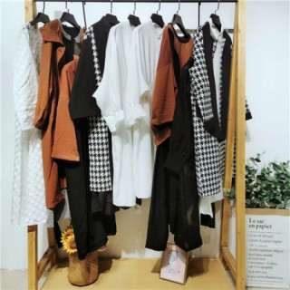 品牌折扣女装库存 品牌女装尾货20春夏大码女装折扣批发