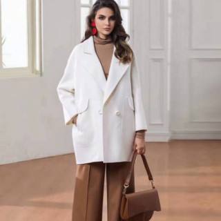 春季这样穿 将自己的优雅气质展现出来