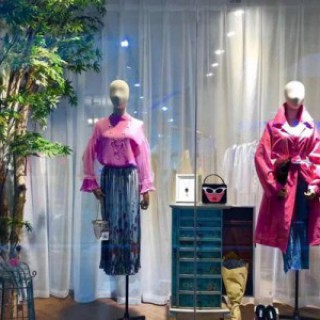 轻奢品牌好不好加盟 彩知丽告诉你答案