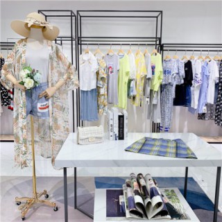 广州帛艺2020年达拉达夏季女装上新了 时尚淑女