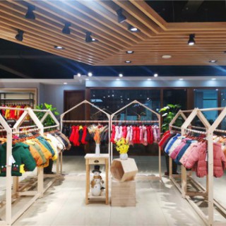 新手去品牌童装尾货市进货怎么和批发商谈，这些进货防骗技巧要了