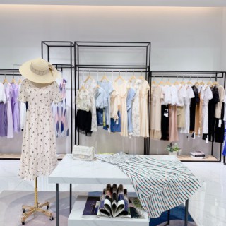 杭州一线品牌朝花夕拾专柜正品