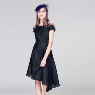 法式复古连衣裙不规则裙厂家直销一件代发模特实拍