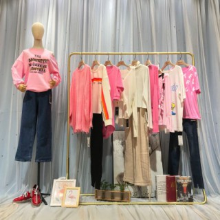 YDG春夏装现货货源 品牌折扣女装货源哪里找 来广州轩韵服饰