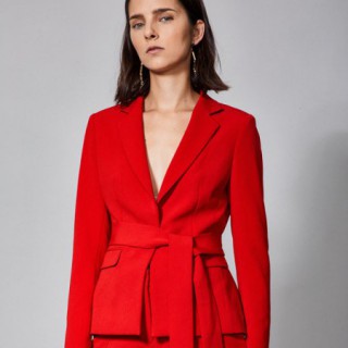 定制男装如何加盟 选择埃沃不会错