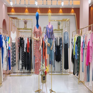 纳纹影画春夏品牌女装尾货批发走份直播女装货源一二线女装尾货批