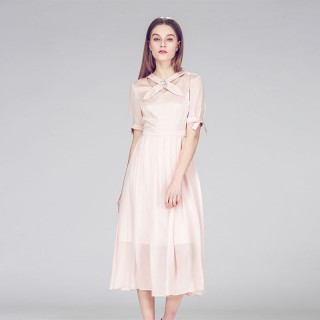 女装批发厂家鑫莲实业专做服装批发供实体店微商