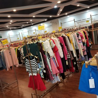 淘衣岛芝麻e柜女装零库存加盟模式