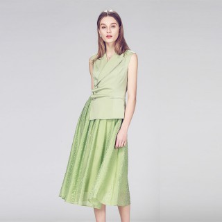 定制高端礼服找鑫莲实业私人礼服定制品牌礼服