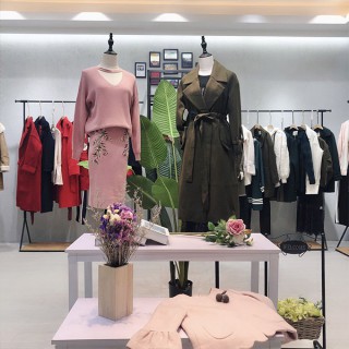 拉夏贝尔姐妹品牌拉贝提高端原创品牌折扣女装批发