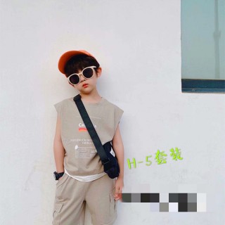 童图童装：穿出靓丽童年！