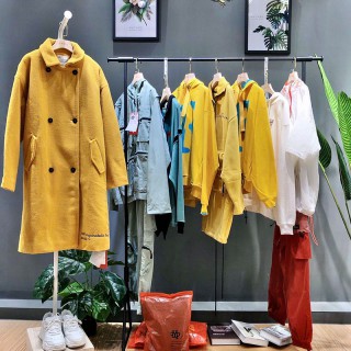 街头潮牌女装fyp 中国嘻哈同款 专柜品牌折扣女装批发