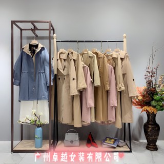 天姿丽人2020秋大码风衣外套厂家直销一手货源批发-品牌折扣