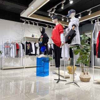 supreme21秋一线大牌女装品牌折扣批发