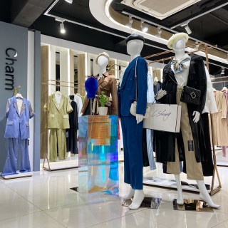 艾阿玛尼21秋品牌折扣女装批发走份 剪标专柜撤柜