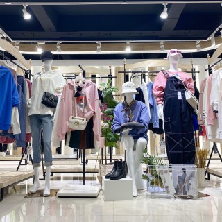 大眼球卫衣21秋专柜品牌折扣女装实体店直播一手货源