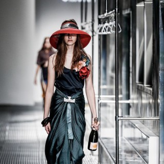 深圳影儿奥丽嘉朵 恩裳2021折扣撤柜货源供应