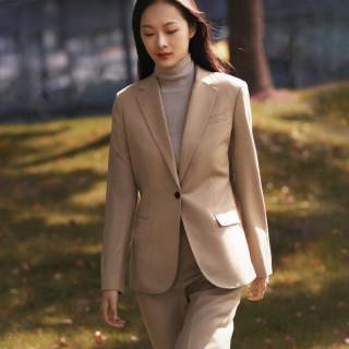 80后女生开女装店 加盟YUFEI禹妃女装开店很简单