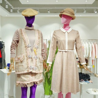 武汉亿菲宣秋冬女装折扣尾货批发货源