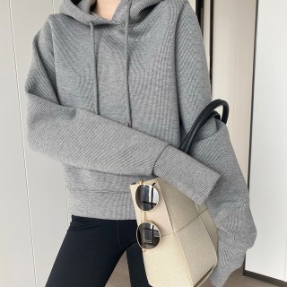 如何避开主流市场 在女装行业分一杯羹