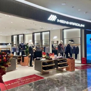 蔓哈顿商务男装全国加盟电话13817918708