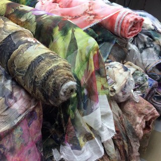 深圳回收库存布料,库存服装,深圳凯文布料回收行