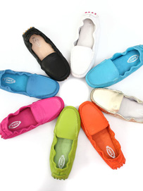 时尚豆豆鞋：TOD