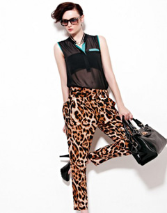 时尚品牌女装上衣搭配-翩翩女孩