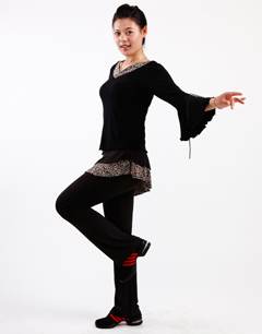 最基础的广场舞服装百搭又时尚