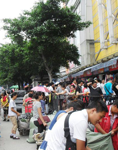 进货渠道：广州十三行服装批发市场