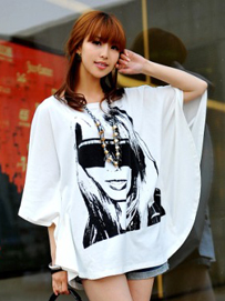 卡通手绘T恤 秀出个性