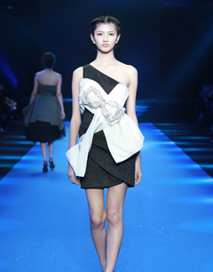 中国国际时装周10月31日秀场直击