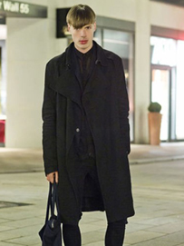 大衣打造翩翩风度