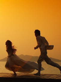 超级上镜的姿势和表情