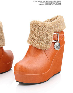 明快、抢眼橘色鞋包配饰搭配