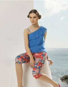 性感露肩装类型-一字领雪纺衫