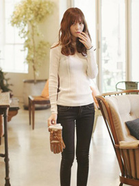 时尚保暖打底毛衣款式