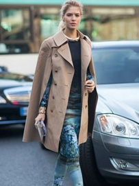 斗篷外套时尚色彩搭配