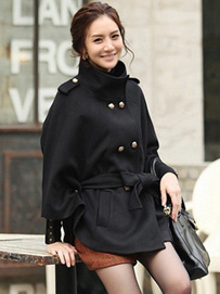 斗篷外套时尚色彩搭配