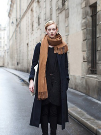 女士围巾与服装搭配技巧