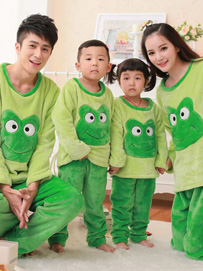 珊瑚绒家居服款式