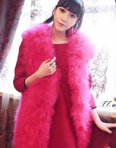 糖果色皮草马甲搭配 绽放柔美气息