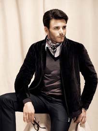 男士品牌夹克搭配之道