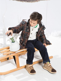 高知名度儿童羽绒服