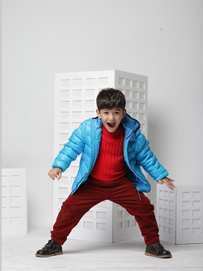 短款儿童羽绒服款式搭配