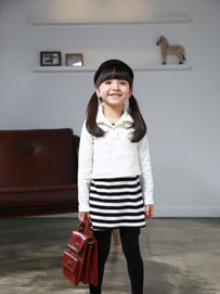 女童毛衣品牌及搭配